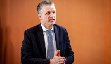 Berlin | Frei: Leistungen im Gesundheitssystem müssen entfallen