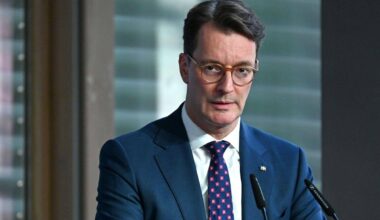 Düsseldorf | Wüst erinnert an Opfer der Kölner Silvesternacht