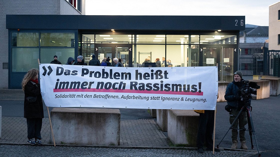 Zschäpe: "Ich schäme mich"