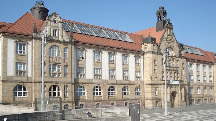 Heumanns Bilder kehren zurück – und Chemnitz erwartet Besuch aus Israel