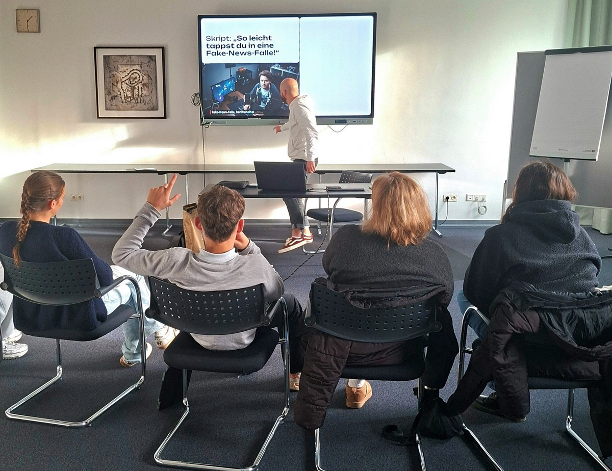 Delfine im Aasee: Jugendliche entlarven Desinformation