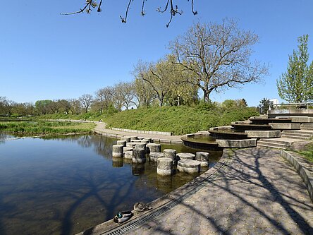 Sanierungsarbeiten an den Seen in der Günther-Klotz-Anlage