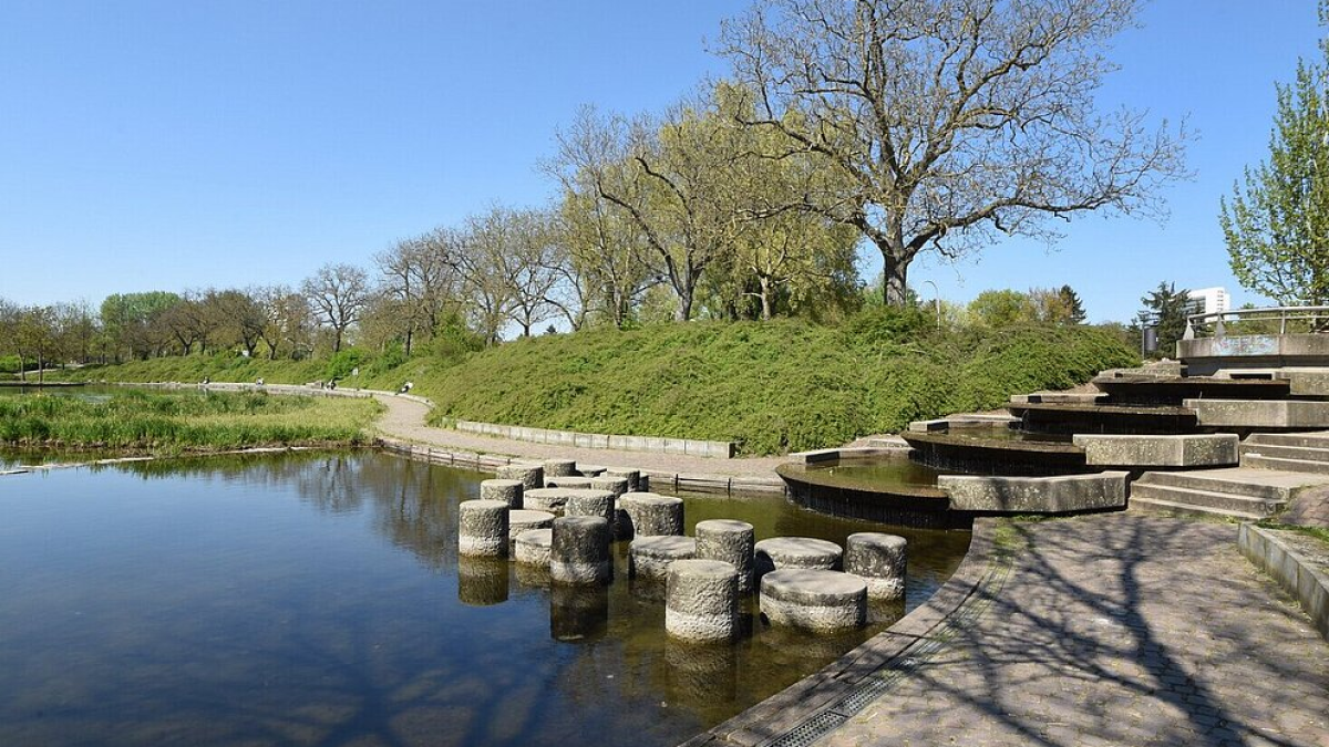 Seen in Günther-Klotz-Anlage vor Sanierung – plötzliche Komplikationen bremsen Projekt