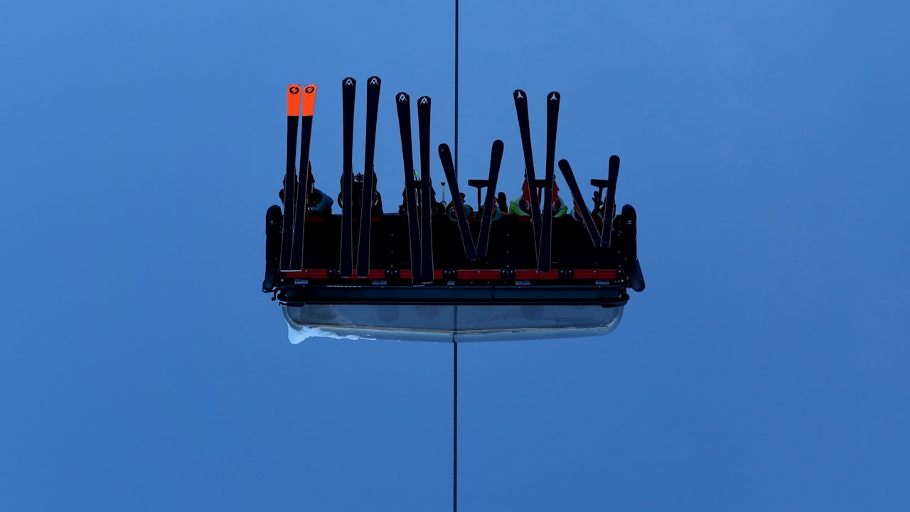 Deutscher stürzt aus Sessellift in Montenegro in den Tod | News