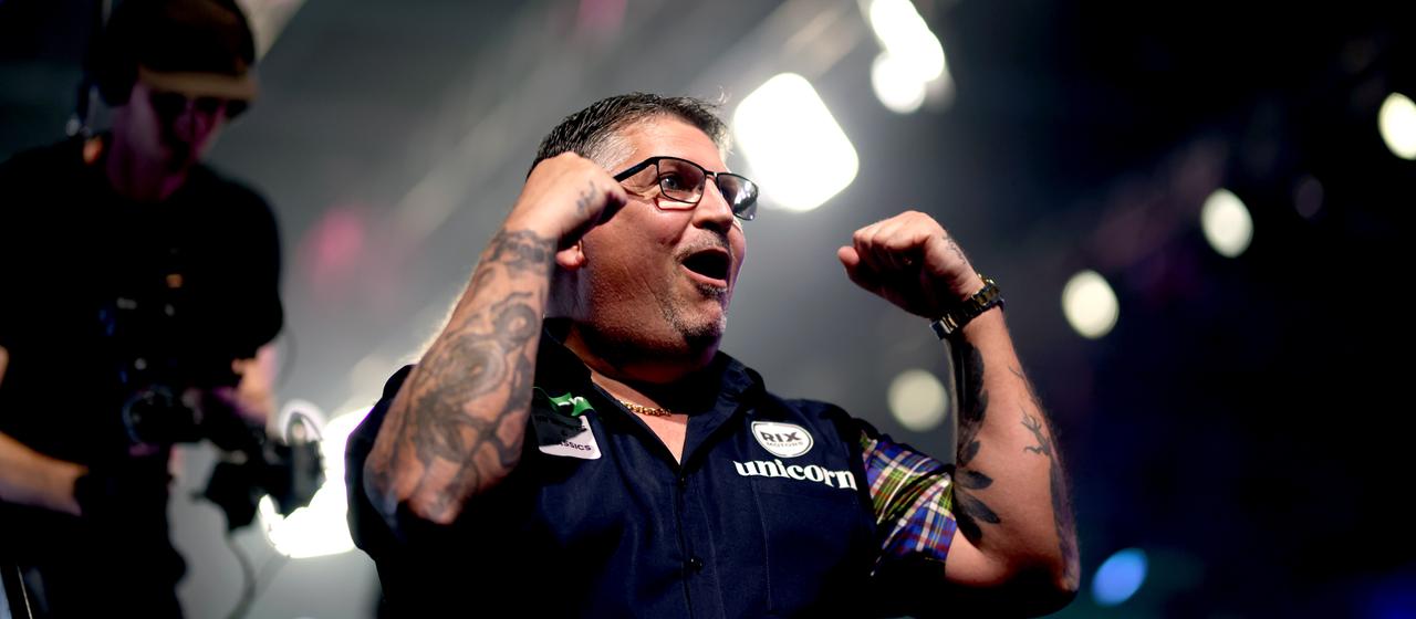 Schottlands Gary Anderson gewinnt in der vierten Runde der Darts-WM gegen Niederländer Michael van Gerwen