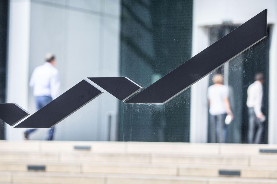 Die Deutsche Börse greift nach der europäischen Fonds-Handelsplattform Allfunds. Das geplante Angebot - ein Mix aus eigenen Aktien, Bargeld und einer Dividende – summiert sich laut LSEG auf umgerechnet 5,7 Mrd. Dollar.