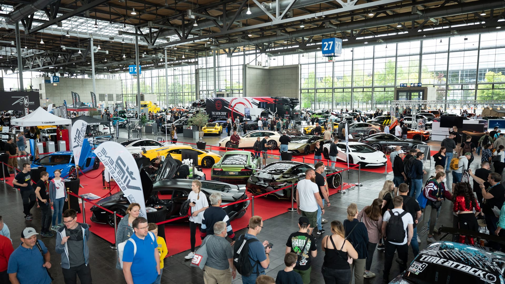 Die "PS Days" im vergangenen Jahr (Archivbild): Auch in diesem Jahr kommt die Tuning-Szene in Hannover wieder zusammen. Die "PS Days" im vergangenen Jahr (Archivbild): Auch in diesem Jahr kommt die Tuning-Szene in Hannover wieder zusammen.