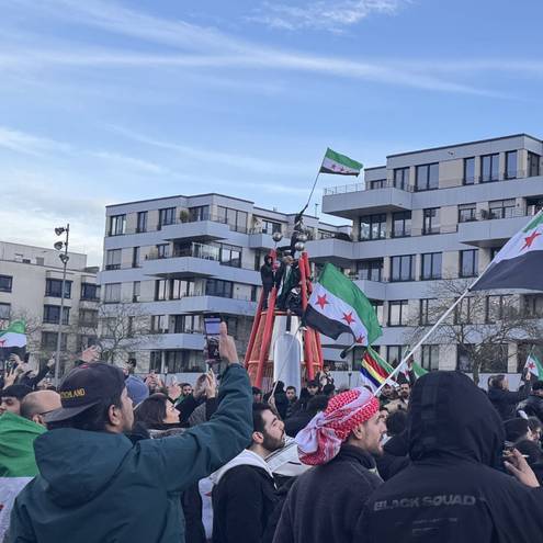 Großdemo in Essen: Ein Jahr nach Machtwechsel in Syrien