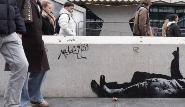 Neue Banksy-Kunst zieht Menschen in London an