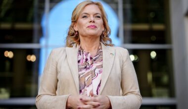 Bundestagspräsidentin: Klöckner fordert für Bundestag Ausschluss von Mitarbeitern wegen Sicherheitsbedenken