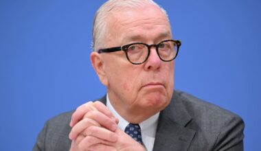 Klaus Reinhardt: Böllerverbot als „Einsicht einer reifen Gesellschaft“ – Ärztechef fordert Verbot