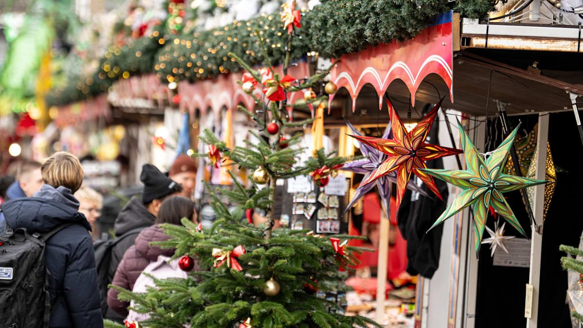 Berlin: Landkarten ohne Israel – Händler verkauft Palästina-Souvenirs auf Weihnachtsmarkt