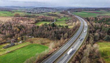 A45 bei Olpe: Polizei findet nach abgetrennten Händen eine Frauenleiche