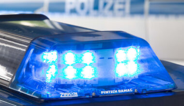 Femizid in Ingolstadt: Frau mit Küchenmesser erstochen – Söhne greifen mit Tritten ein