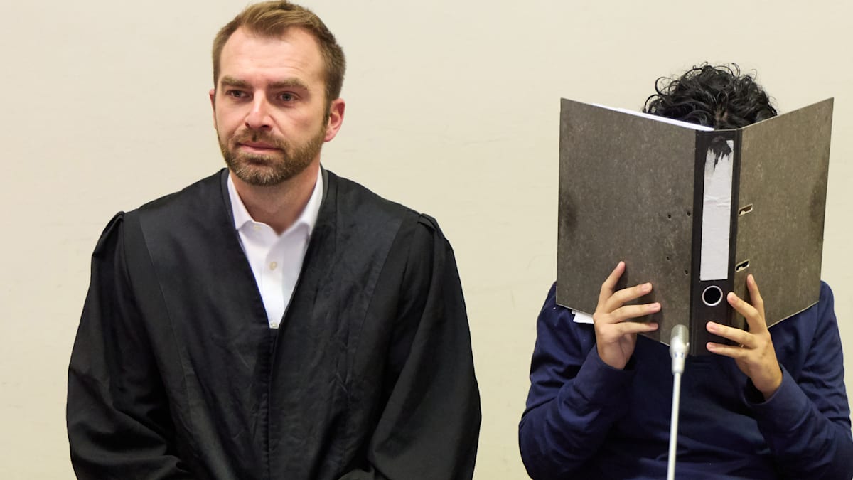 Prozess in Hamburg: Wenn der Drogendeal am Ausfüllen des Paketscheins scheitert