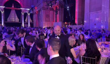 Gala im Young Republican Club: USA-Trip mit „Tear down this Brandmauer“-Rufen – AfD plant Republikaner-Einladung nach Berlin