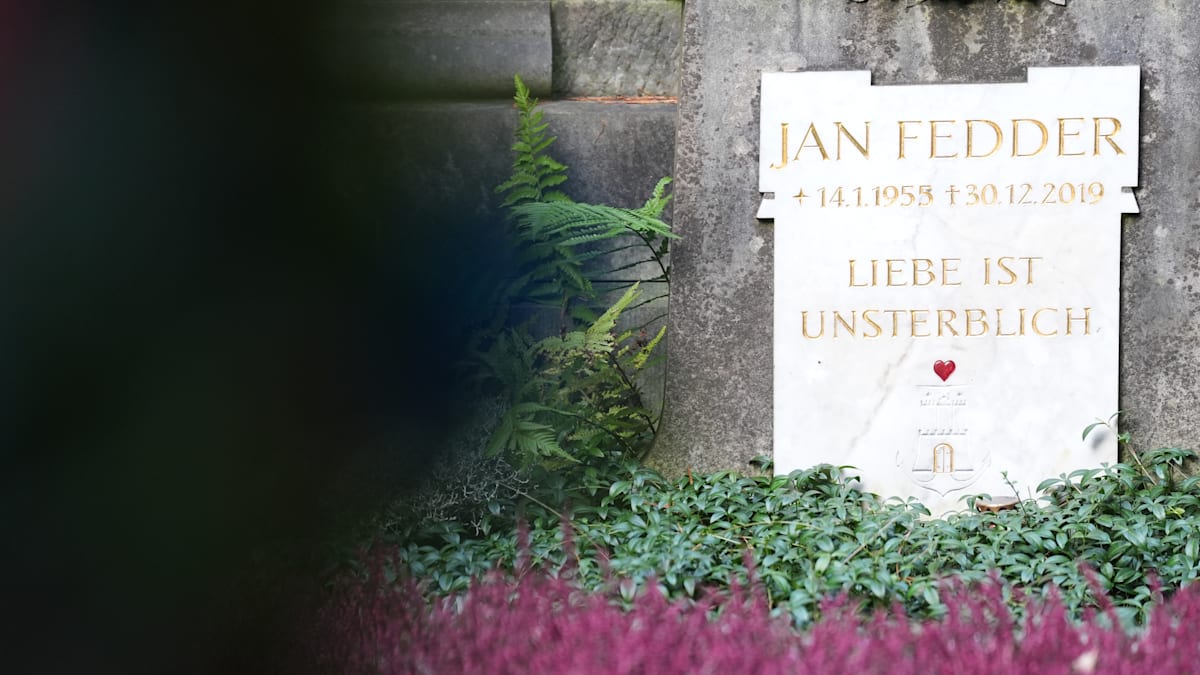 Jan Fedder und Helmut Schmidt: „Da steht fast immer jemand am Grab“