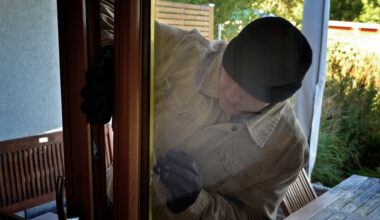 Karlsruher Polizei informiert: Dunkle Jahreszeit ist Einbruchszeit