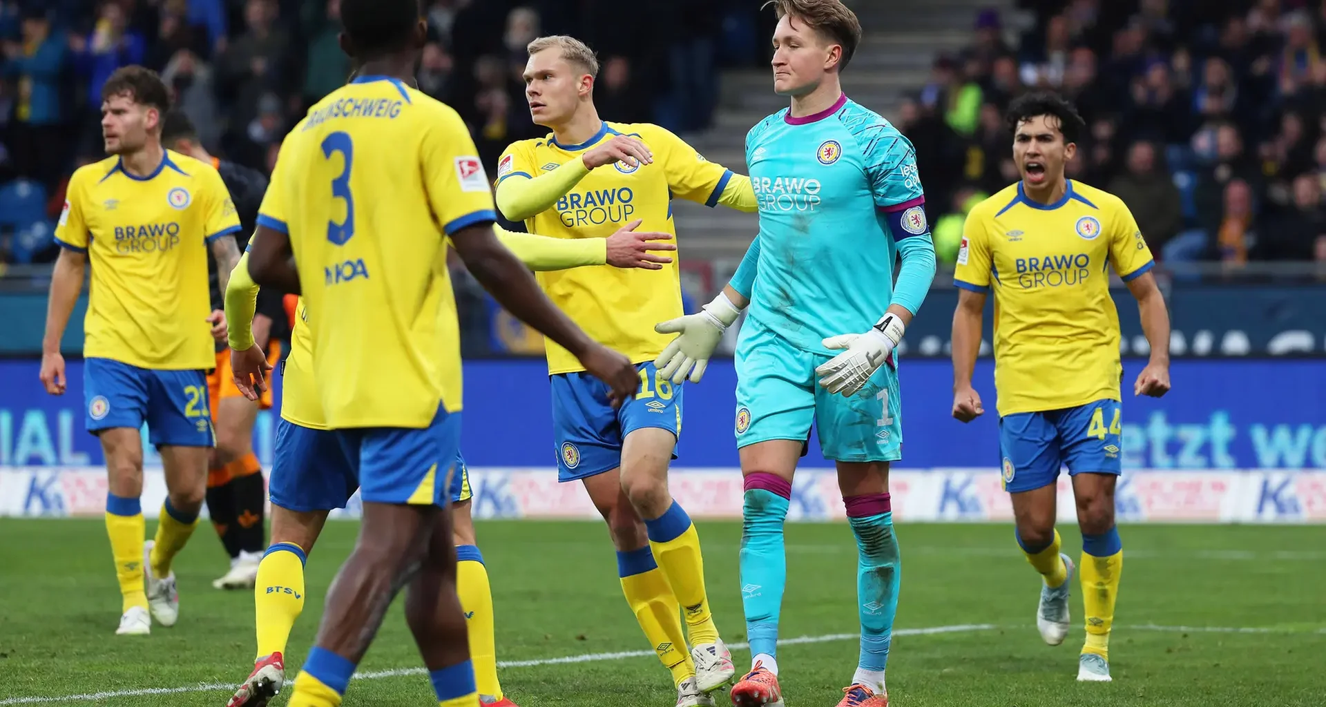 2. Liga: Eintracht Braunschweig empfängt Tabellenführer Schalke 04