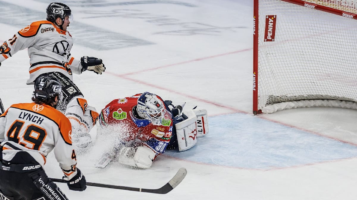 Eisbären Berlin verlieren mit 1:2 gegen Wolfsburg