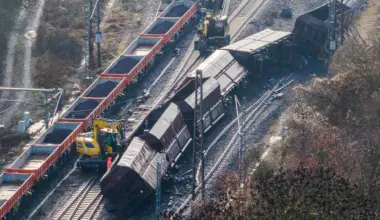 Nach Zugentgleisung: Aufräumarbeiten in Elze dauern bis Februar