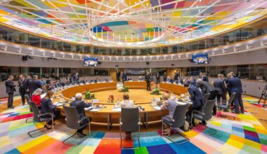 Brüssel: António Costa, Präsident des Europäischen Rates, eröffnet die erste Arbeitssitzung beim EU-Gipfel.