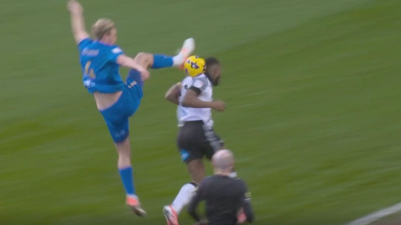 Ex-Bundesliga-Kicker Klarer sieht Rot nach Kung-Fu-Tritt | Sport