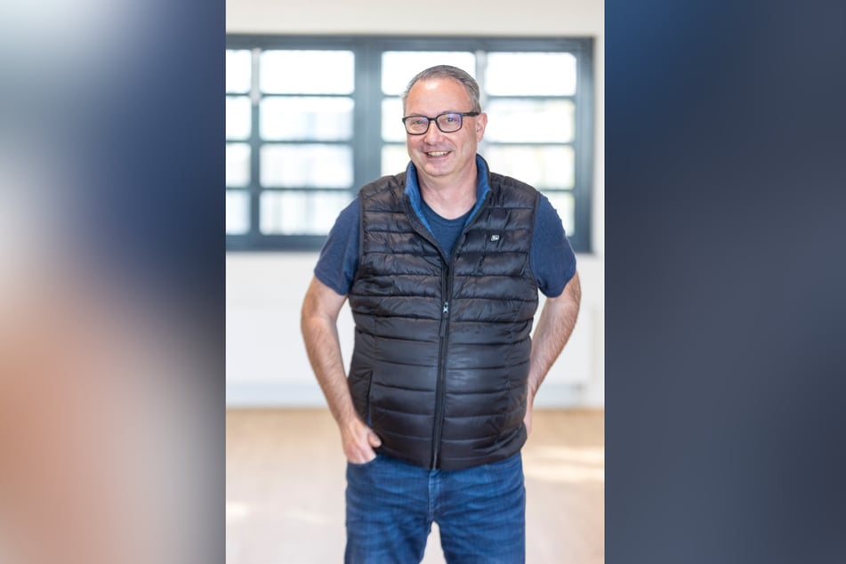 Bei Sportbürgermeister Jan Donhauser (56, CDU) kommen feinste Speisen auf den Tisch.