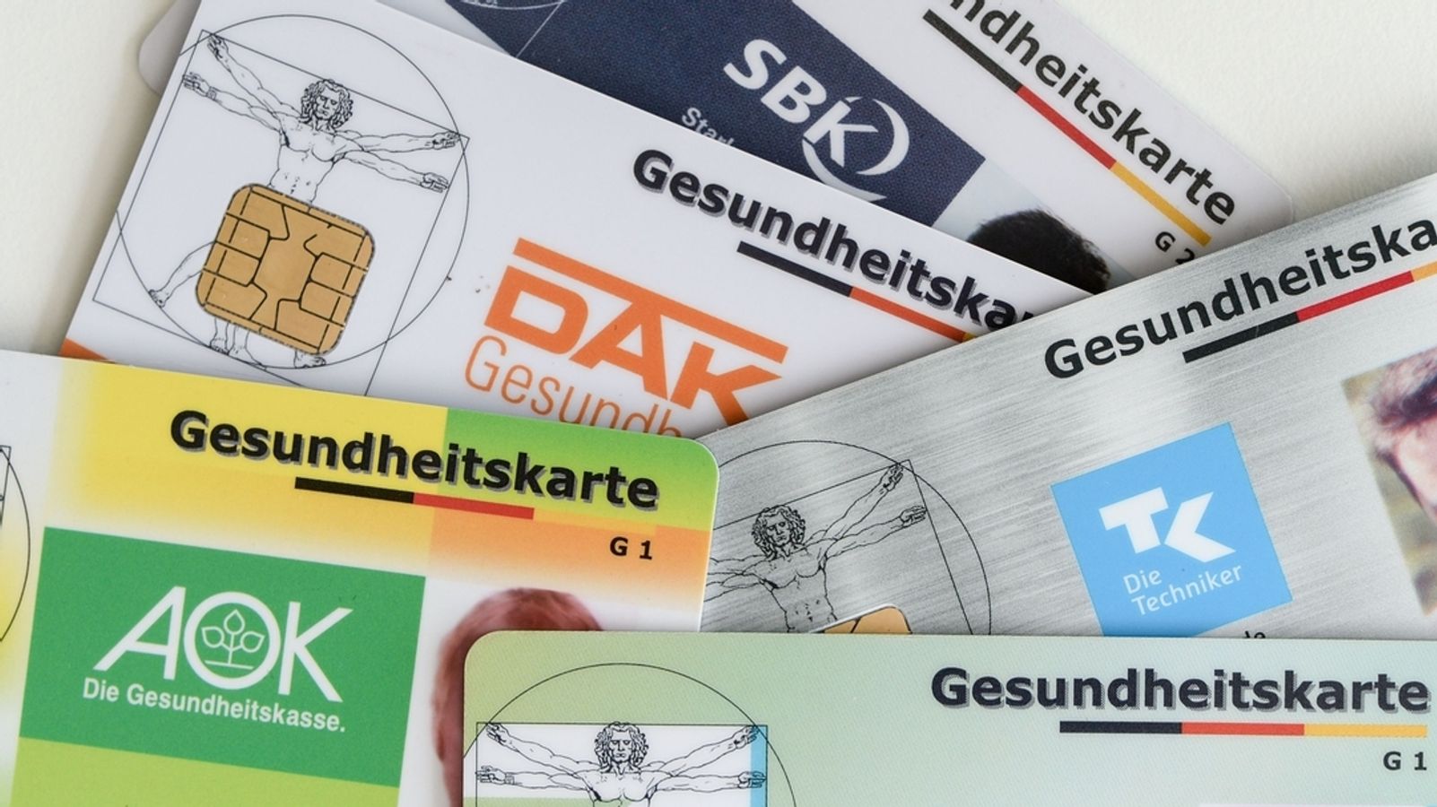 Welche Krankenkassen den Beitrag erhöhen - und welche nicht