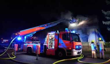 Rettungseinsatz - Kind bei Brand in Einfamilienhaus in Berlin gestorben - Panorama