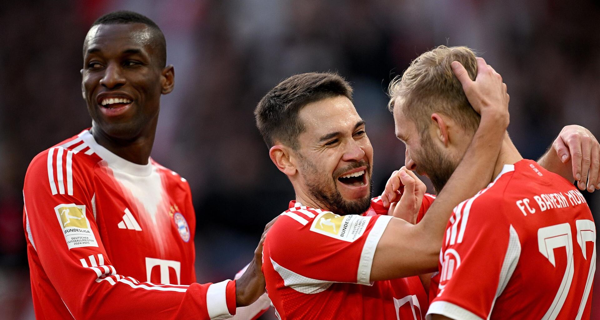 Torjubel nach dem 1:0 für den FC Bayern im Spiel gegen den VfB Stuttgart