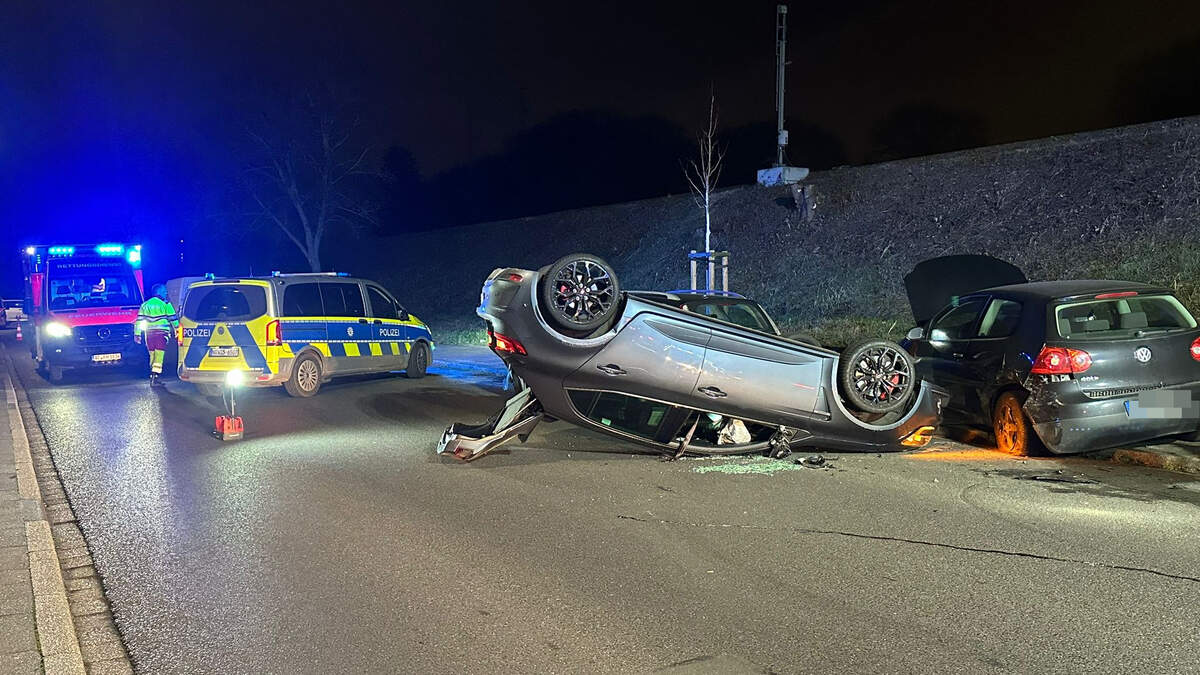 Die Sperrung der Kirchrather Straße wurde am späten Mittwochabend aufgehoben.