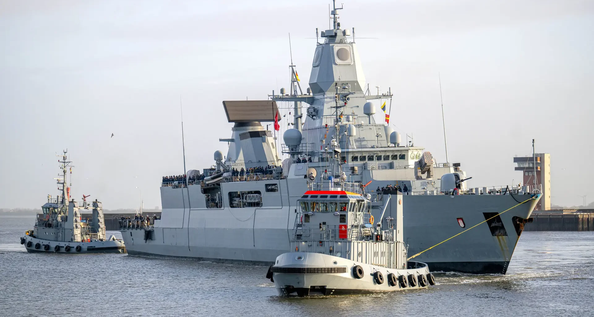 Wilhelmshaven: Fregatte "Hamburg" kehrt von NATO-Einsatz zurück