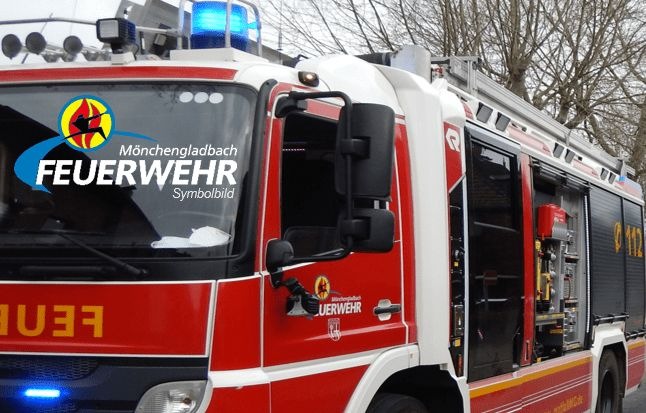 FW-MG: Massive Eichenholzdeckenverkleidung im Wohnbereich stürzt aus unbekannter Ursache ein