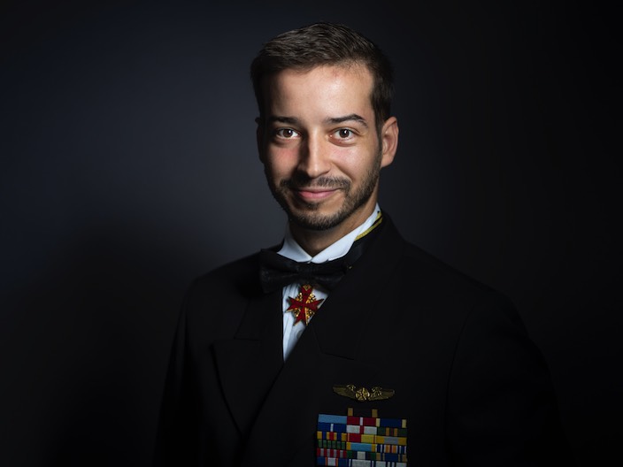 Jonas Lauwiner gibt sich als «König der Schweiz» mit eigenem Reich, das er mit der kostenlosen und legalen Übernahme herrenloser Grundstücke aufgebaut haben will.