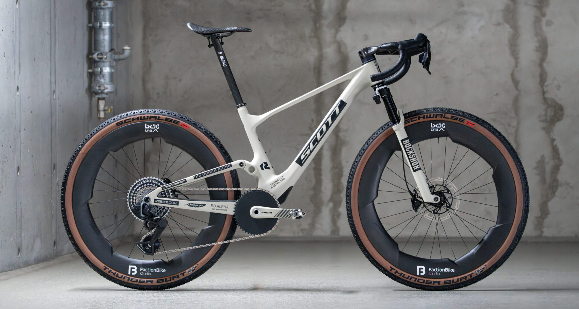 Dangerholm Scott Spark RC Gravel: Dropbar trifft auf Federweg