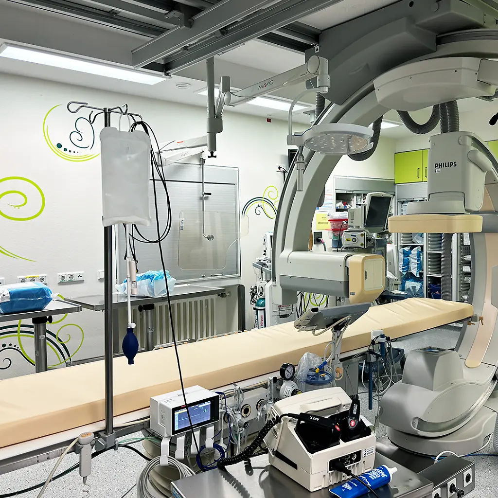 Herzkatheterlabor.png Herzkatheterlabor.png