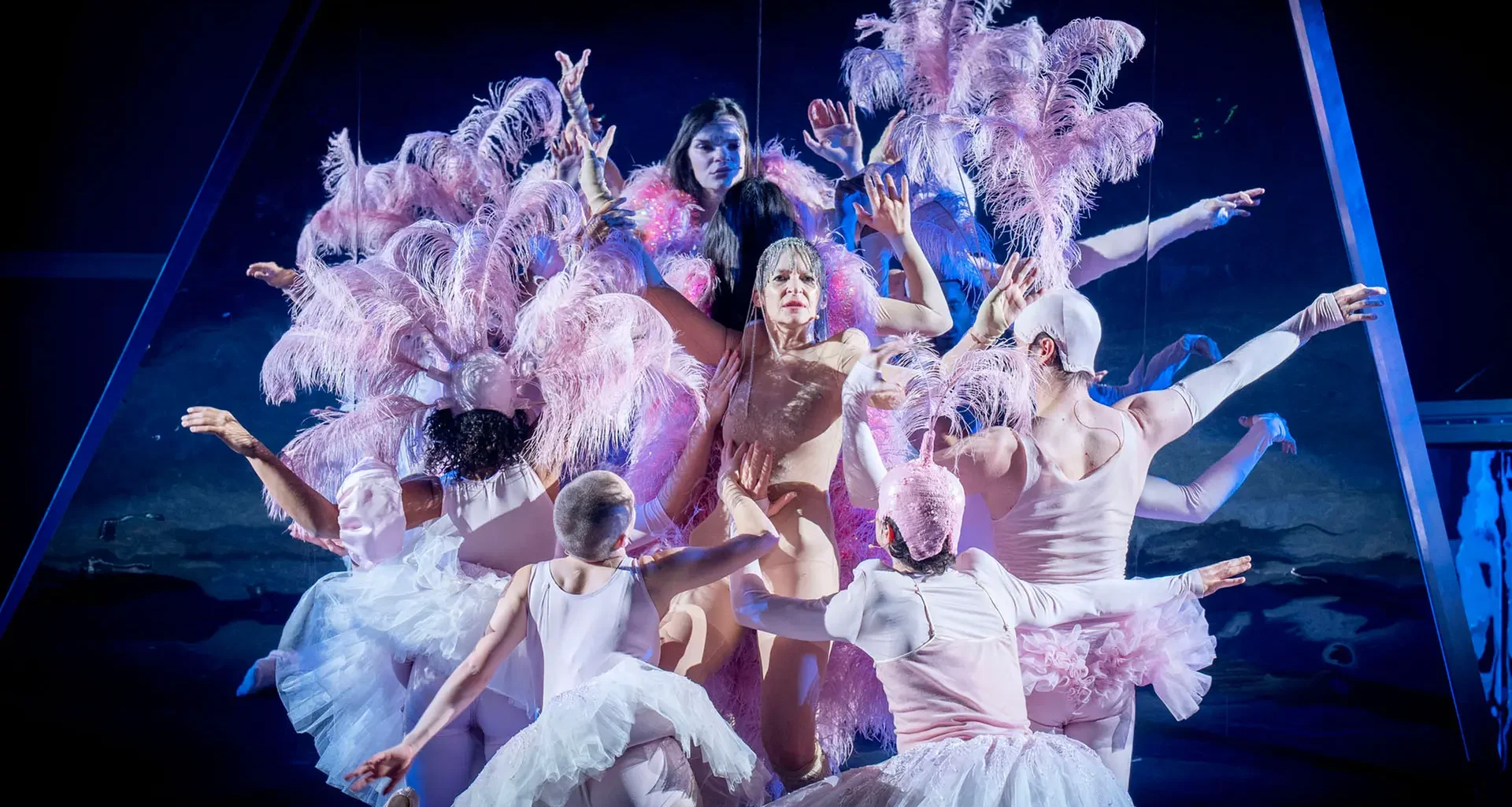 Zwischen Weltuntergang und Slapstick: "Hope" am Thalia Theater