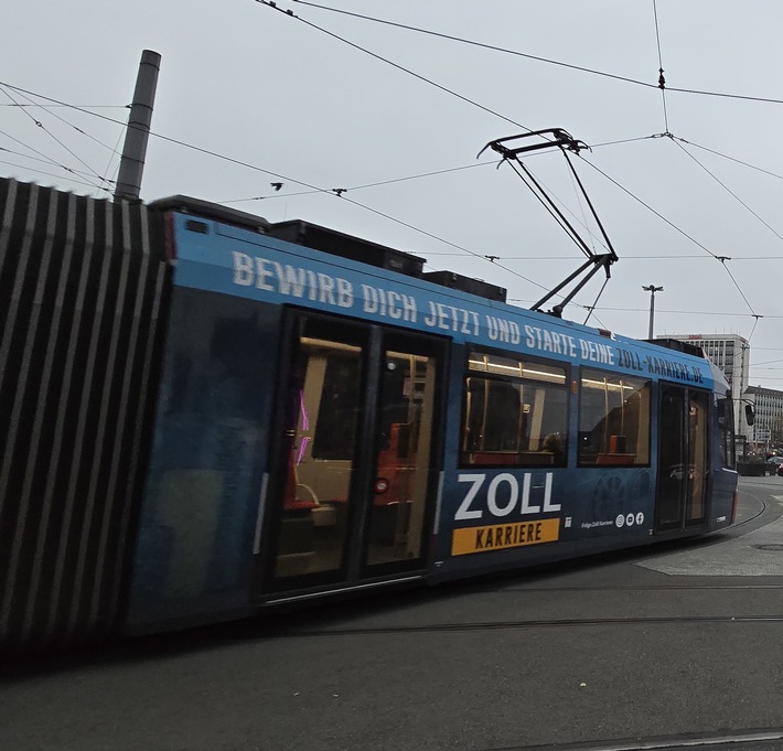 HZA-N: Zoll sucht nächste Generation - Hauptzollamt Nürnberg auf der Berufsbildung 2025