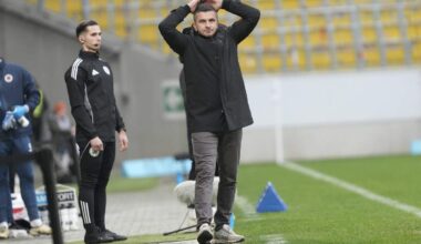 Enttäuscht vom 0:3 seiner Alemannia gegen Viktoria Köln auf dem heimischen Tivoli: Trainer Mersad Selimbegovic.