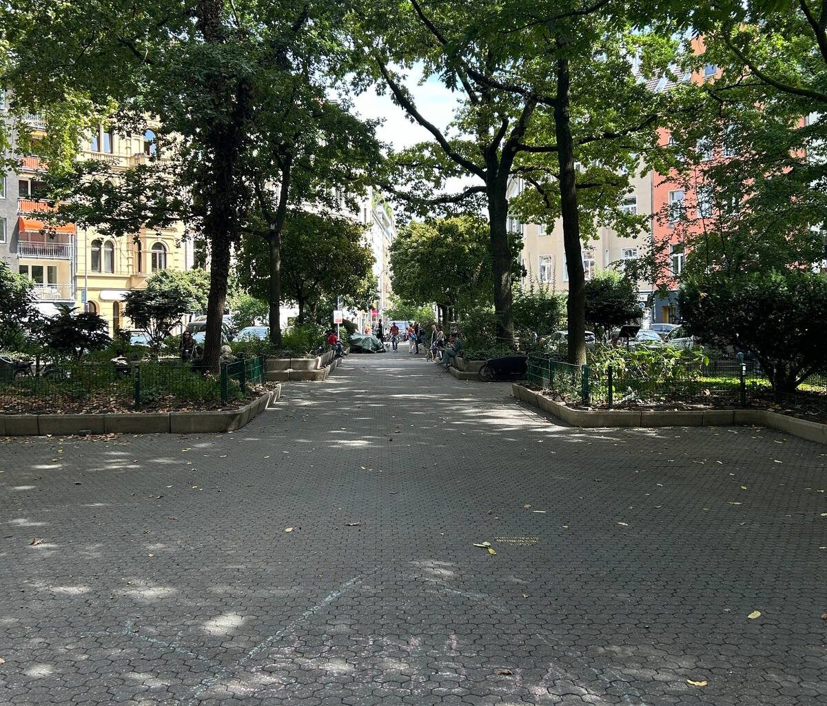 Neue Sperrstunde auf Brüsseler Platz in Kraft