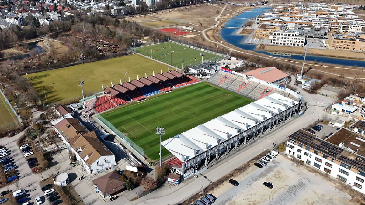 Frauen-Team bekommt neue Heimat: FC Bayern zurrt Stadionkauf in Unterhaching fest