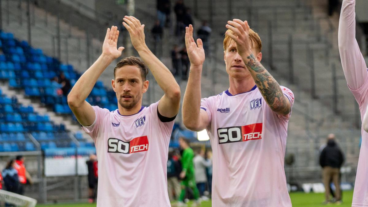 Zwei Anker, sechs Säulen und wichtige Fußballer