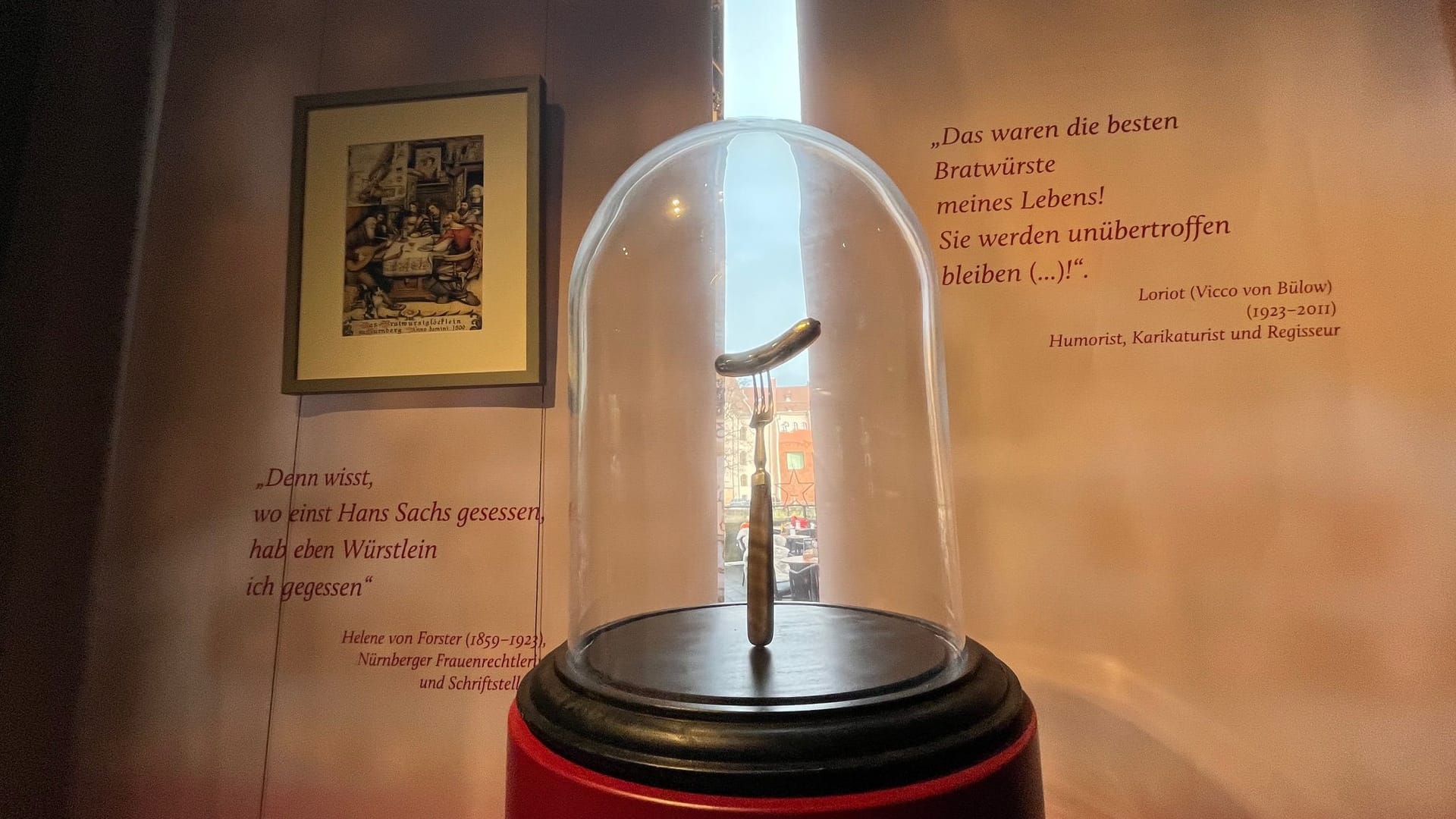 In einem kleinen Museum in der Nürnberger Alstadt wird ganz der Bratwurst gefrönt.