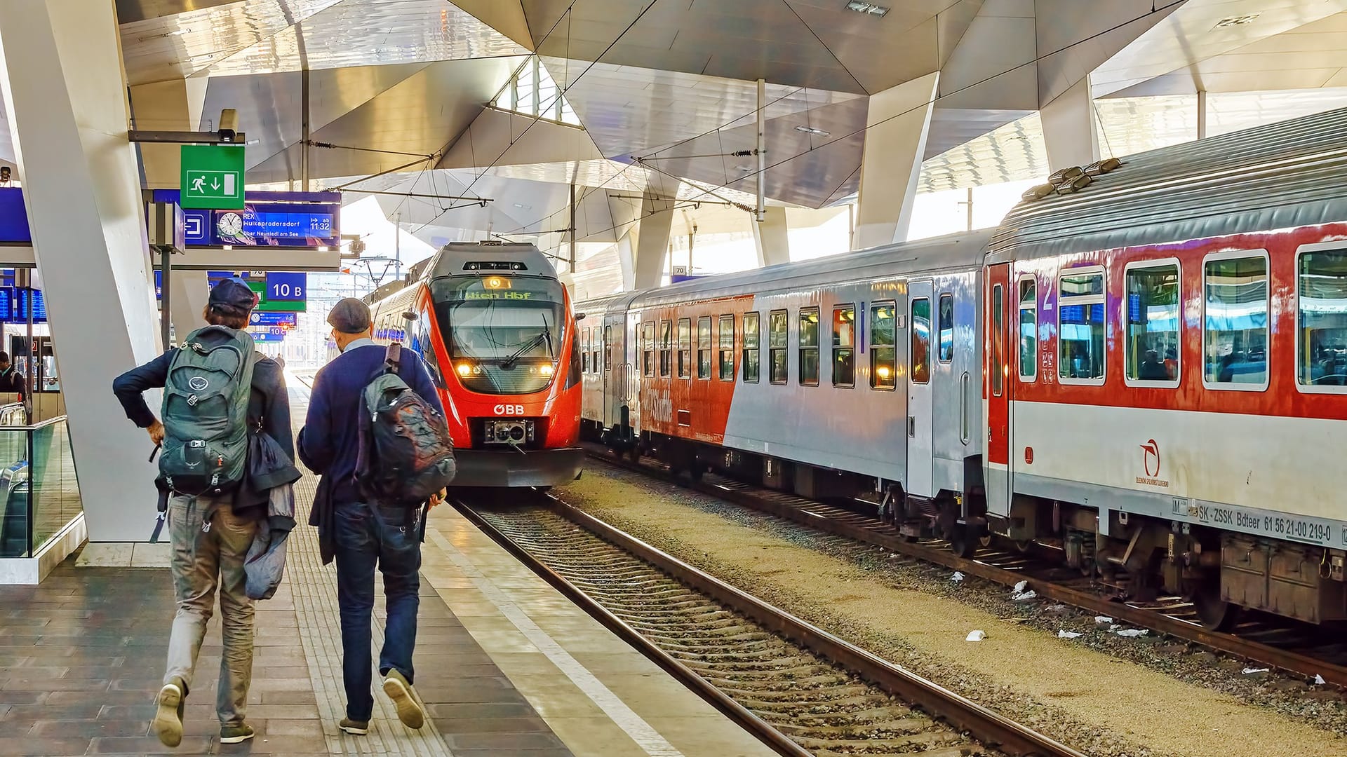 Intercity-Zug zwischen Prag und Dresden (Archivbild): In diesem Jahr wird die Strecke wegen Bauarbeiten noch für 13 Tage gesperrt. Intercity-Zug zwischen Prag und Dresden (Archivbild): In diesem Jahr wird die Strecke wegen Bauarbeiten noch für 13 Tage gesperrt.