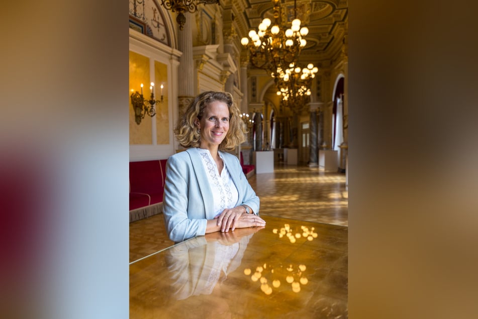 Semperoper-Intendantin Nora Schmid (47) freut sich auf ihre Familie.