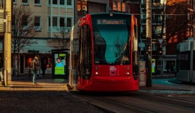öffentlicher Nahverkehr Bahn Straßenbahn ÖPNV