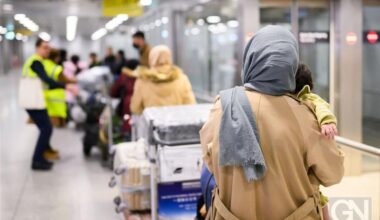 Charterflug bringt rund 140 Afghanen nach Berlin