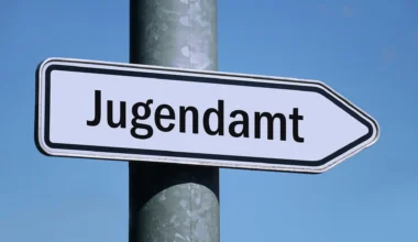 Zusätzliche Stellen für Hamburgs Jugendämter
