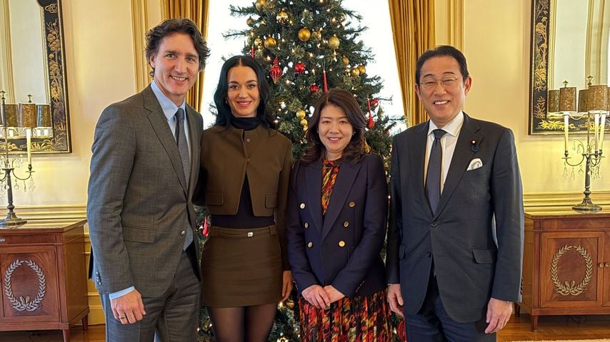 Justin Trudeau, Katy Perry, Yuko Kishida und Fumio Kishida bei einem Treffen in Tokio